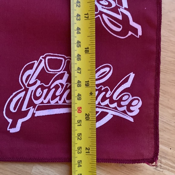 John Conlee American country music singer, bandanna like new 21x21” - Picture 3 of 3